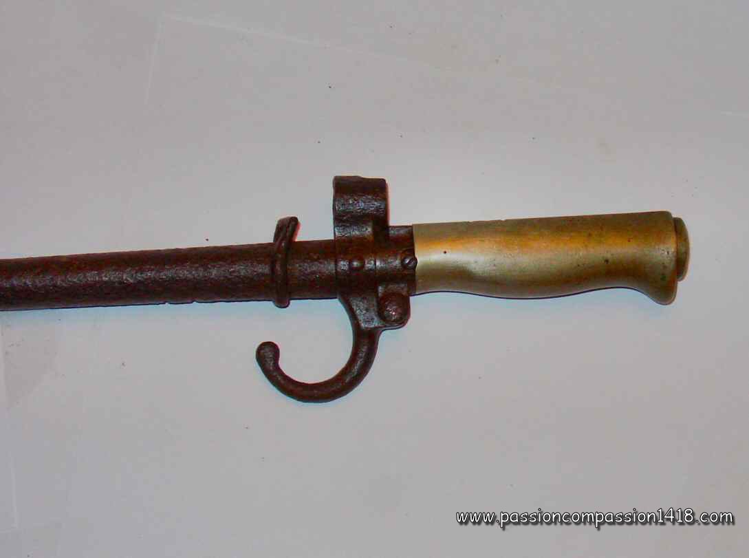 French bayonet handle