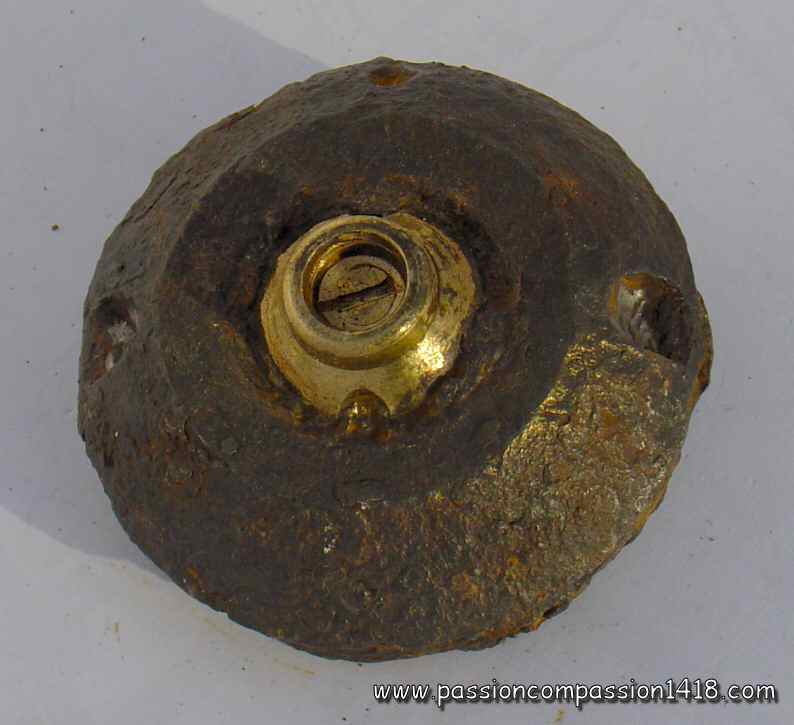 fuse 24/31 Mod 1914. Very nice piece, seemingly mounted on a trench mortar bomb, approx. caliber 75 mm